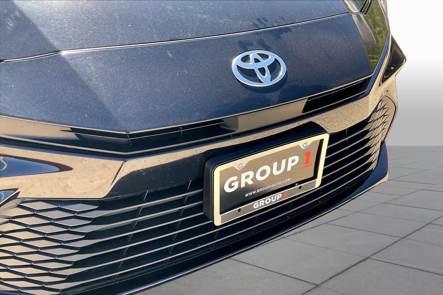 Used 2025 Toyota Camry LE FWD image 29
