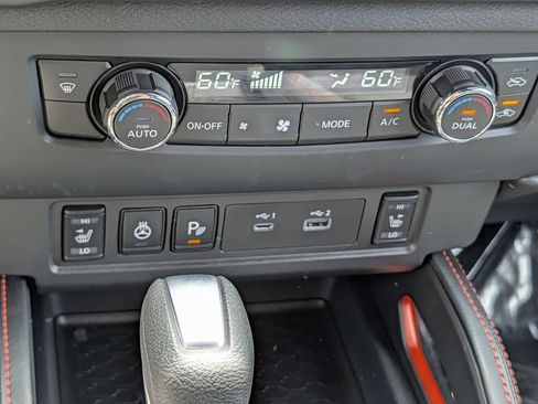 Used 2026 Nissan Frontier PRO-4X AWD/4WD image 19