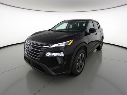 Used 2025 Nissan Rogue SV FWD image 3