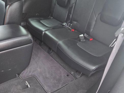 Used 2017 Nissan Armada Platinum image 21