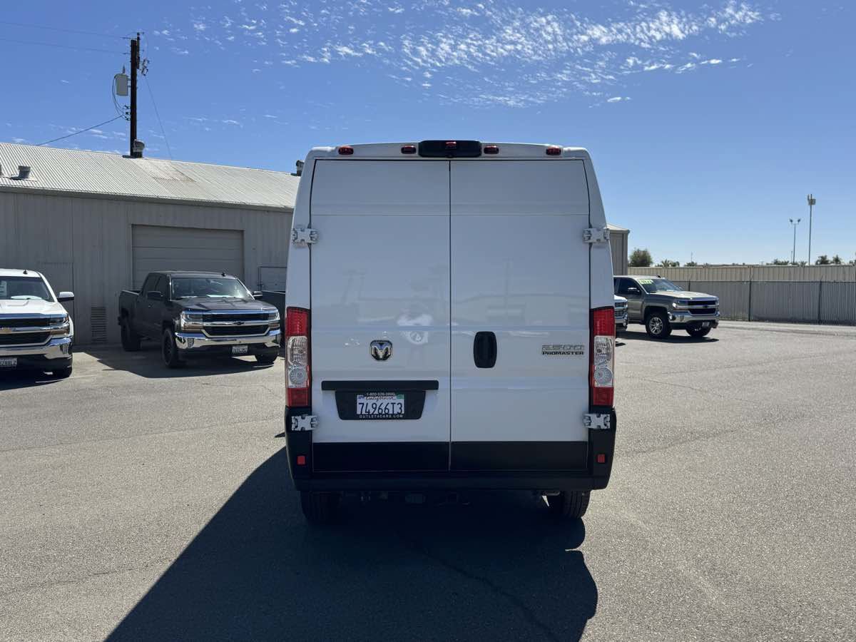 Used 2023 RAM ProMaster 2500 w/ Driver Convenience Group FWD image 8
