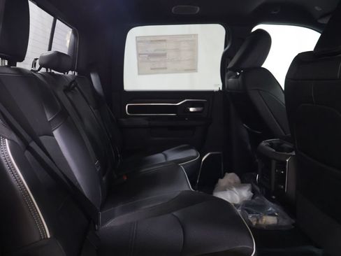 New 2026 RAM 2500 Laramie AWD/4WD image 12