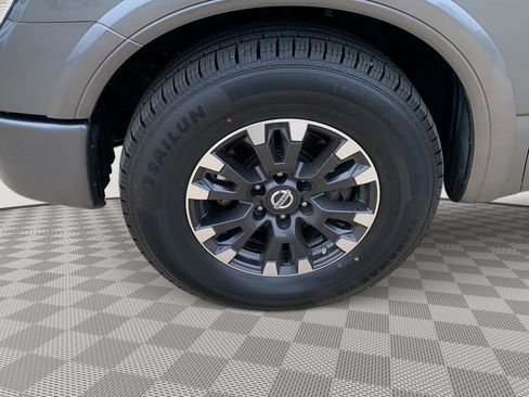 Used 2018 Nissan Titan PRO-4X w/ Pro-4x Convenience Package image 25