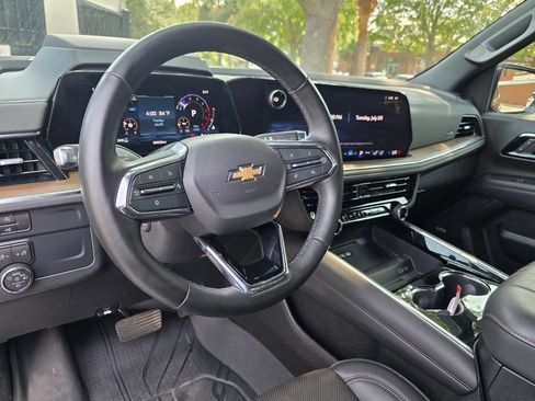 Used 2026 Chevrolet Tahoe High Country AWD/4WD image 14
