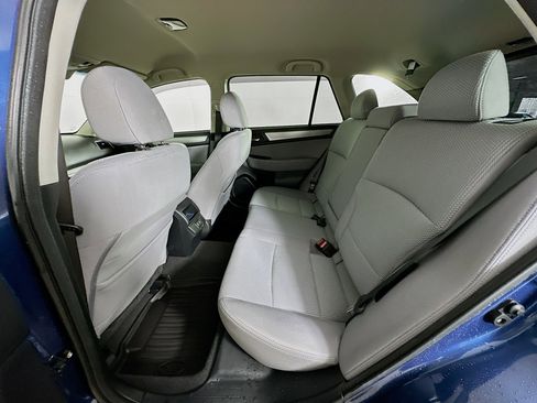 Used 2019 Subaru Outback 2.5i Premium image 26