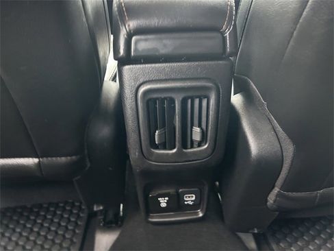 Used 2019 Jeep Compass Latitude w/ Cold Weather Group image 16