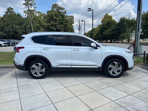 Used 2021 Hyundai Santa Fe SEL w/ Convenience Package FWD image 4