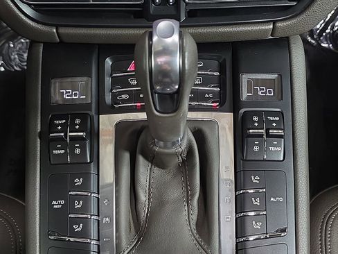 Certified 2019 Porsche Macan image 19