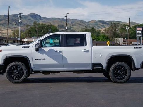 Used 2025 Chevrolet Silverado 3500 LT w/ Trail Boss Package AWD/4WD image 3