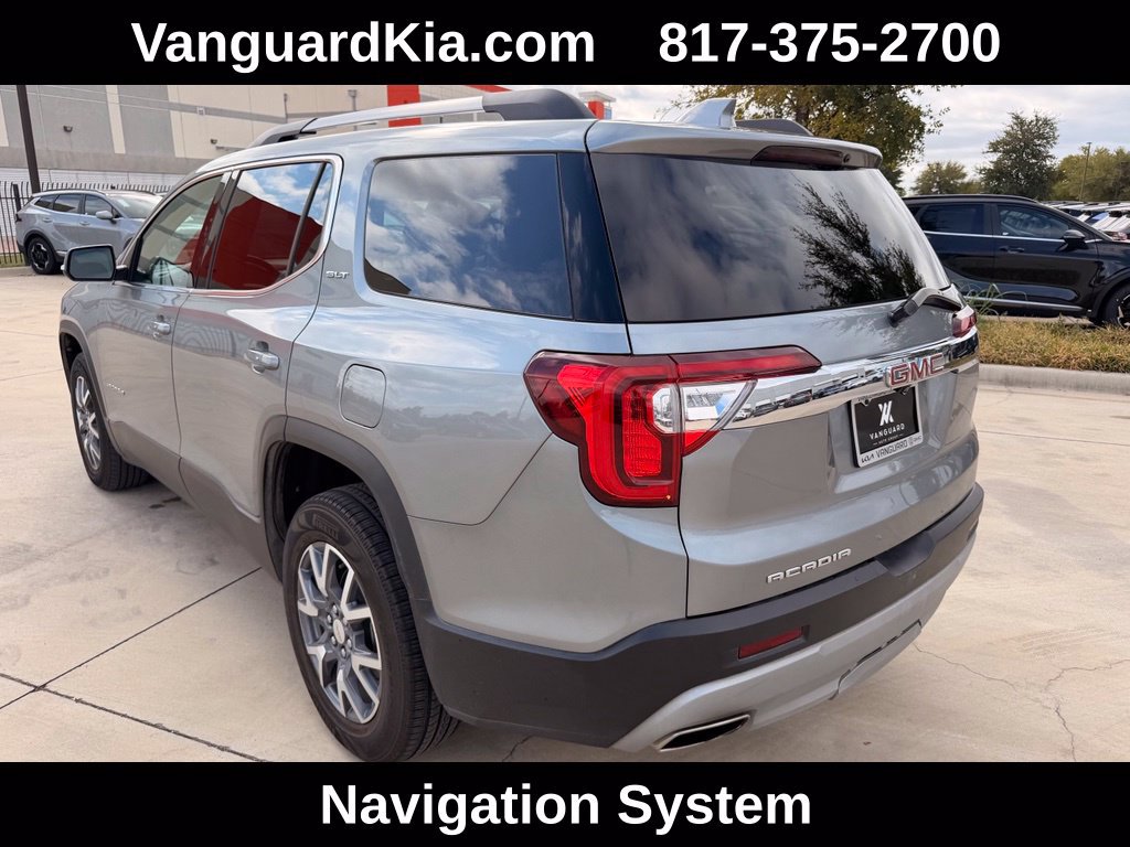 Used 2023 GMC Acadia SLT FWD image 2