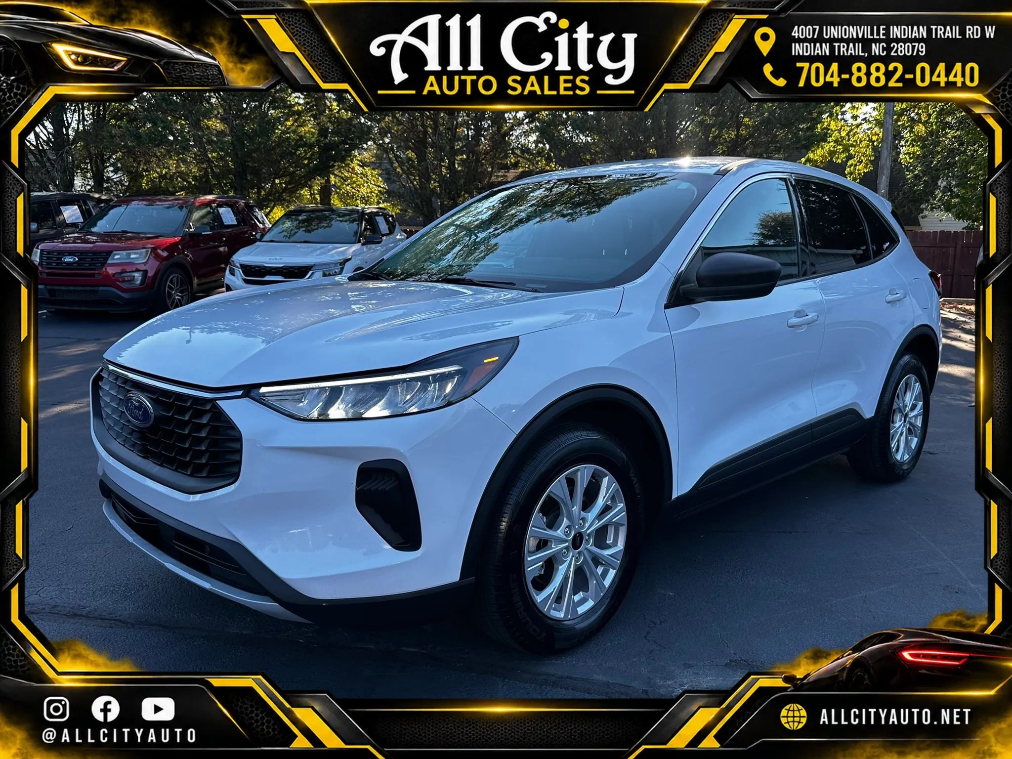 Used 2023 Ford Escape Active w/ Tech Pack #1 AWD/4WD image 3
