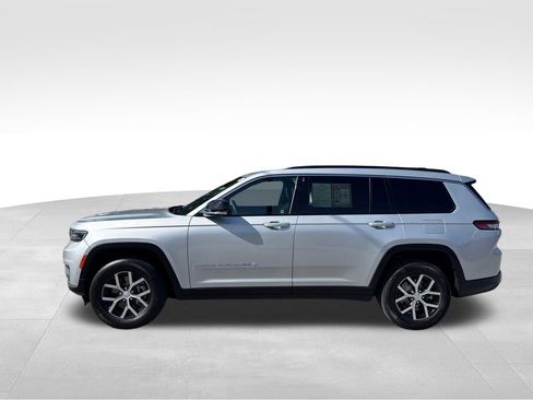 Used 2024 Jeep Grand Cherokee L Limited w/ Luxury Tech Group II AWD/4WD image 3