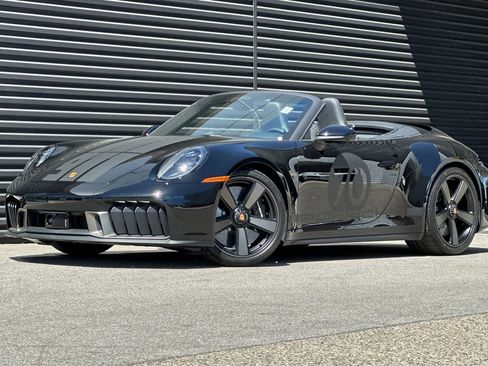 New 2026 Porsche 911 GTS image 1