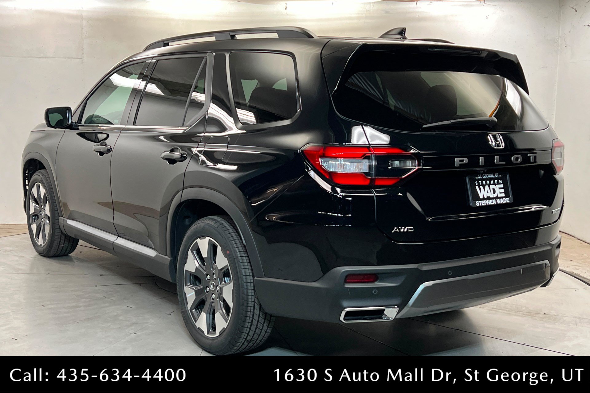 New 2026 Honda Pilot Touring image 3