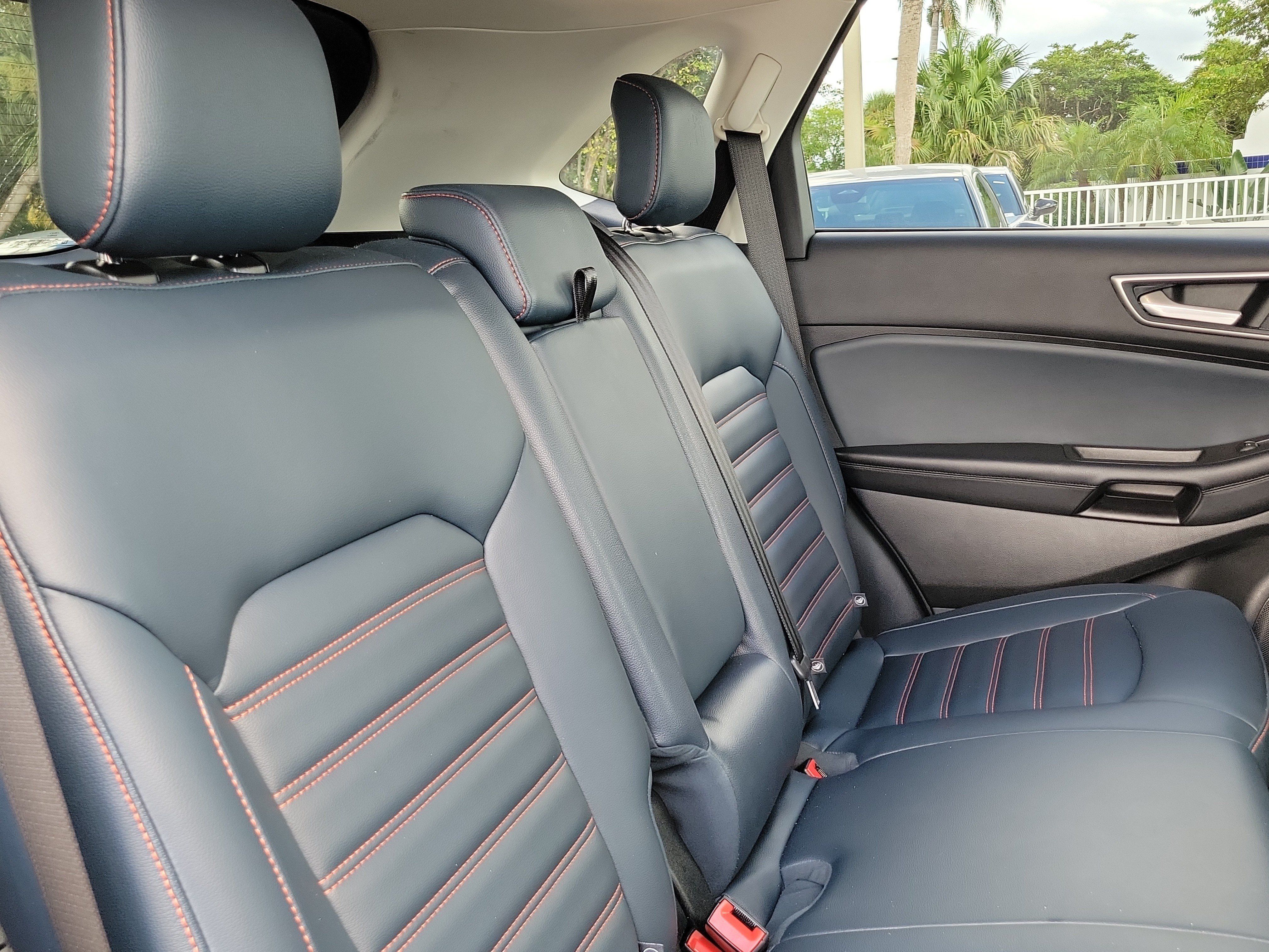 Used 2022 Ford Edge SEL w/ Sport Appearance Package AWD/4WD image 26