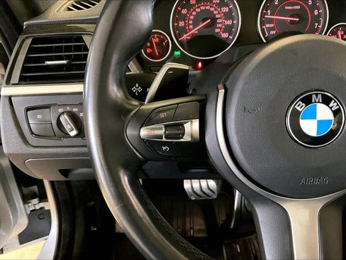 Used 2017 BMW 430i Convertible image 23