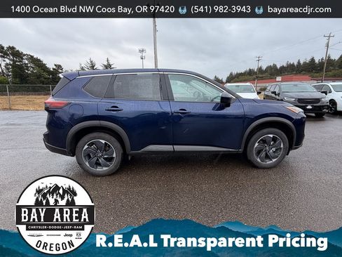 Used 2025 Nissan Rogue SV FWD image 7