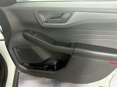 Used 2025 Ford Escape Active FWD image 30