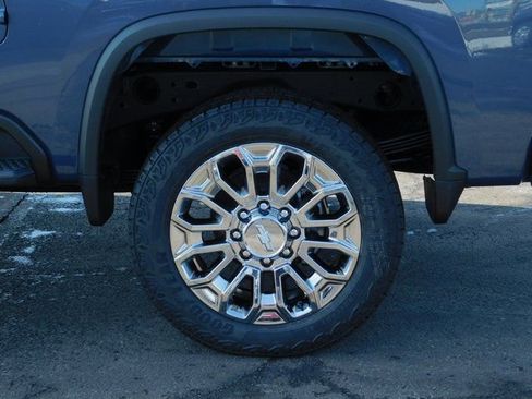 New 2026 Chevrolet Silverado 2500 LT image 11