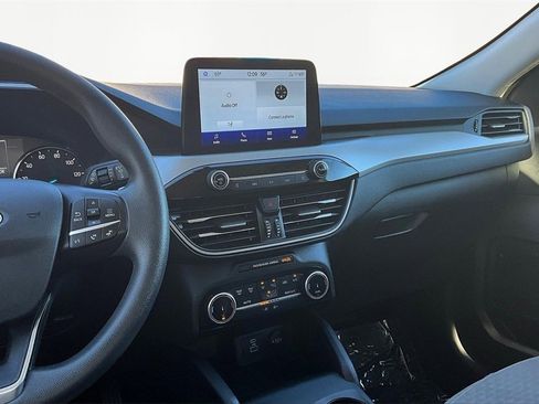 Used 2022 Ford Escape SE image 6