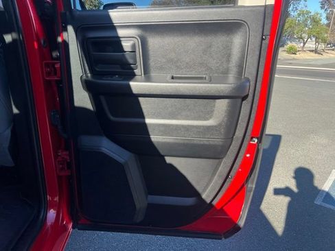 Used 2014 RAM 1500 Express AWD/4WD image 25