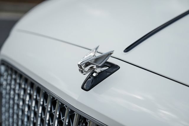 Used 2022 Bentley Flying Spur V8 AWD/4WD image 15