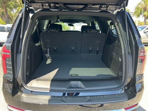 New 2026 Chevrolet Suburban LS w/ LS Custom Edition RWD image 11
