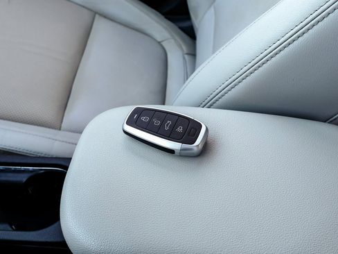 Used 2022 Hyundai Kona Limited image 61