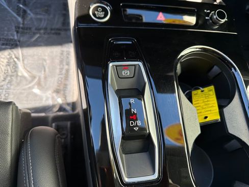 Used 2025 Audi Q6 e-tron Premium Plus w/ Premium Plus image 26