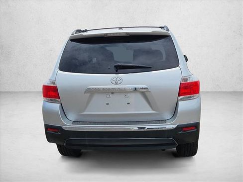 Used 2013 Toyota Highlander Limited FWD image 6