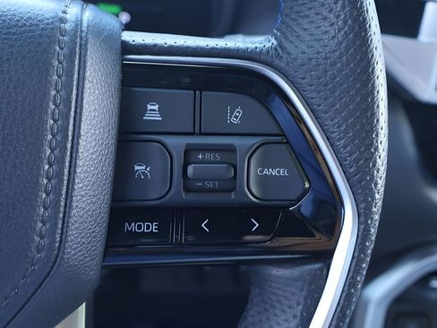 Used 2022 Toyota Tundra Platinum RWD image 21