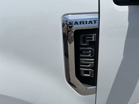 Used 2022 Ford F350 Lariat w/ Chrome Package AWD/4WD image 32