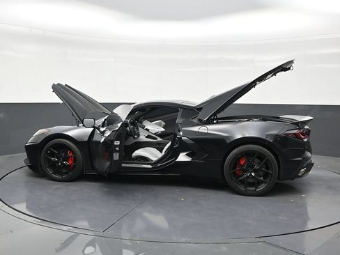 Used 2021 Chevrolet Corvette Stingray Preferred Cpe w/ 2LT RWD image 30