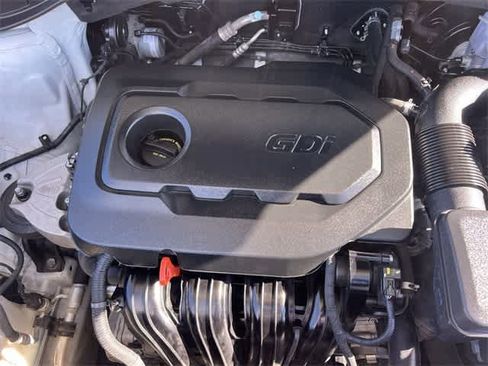 Used 2017 Hyundai Santa Fe Sport image 10