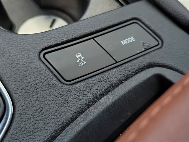 Certified 2022 Cadillac XT5 Premium Luxury w/ Technology Package FWD image 50
