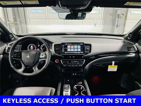 New 2026 Honda Ridgeline Black Edition image 4