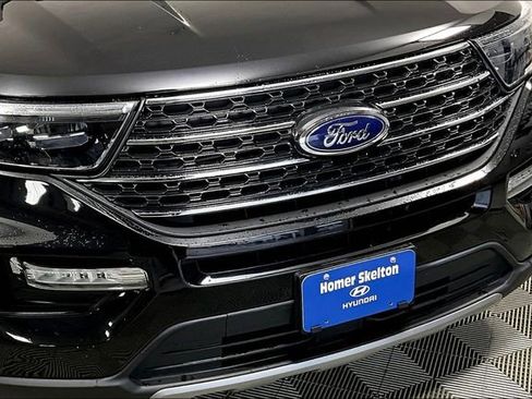 Used 2023 Ford Explorer XLT w/ Equipment Group 202A image 30