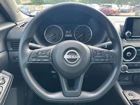 Used 2025 Nissan Sentra S image 13