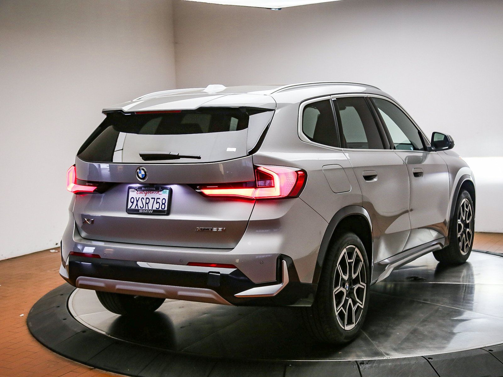 Used 2026 BMW X1 xDrive28i w/ Convenience Package AWD/4WD image 7