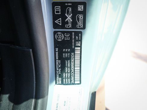 Used 2024 BMW M240i xDrive Coupe w/ Premium Enhanced Package image 35