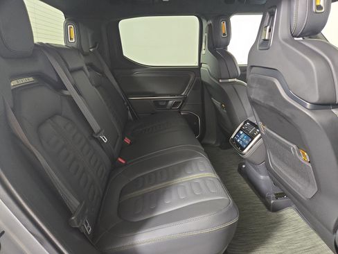 Used 2023 Rivian R1T Adventure image 22