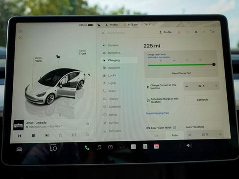 Used 2023 Tesla Model 3 Standard Range image 14