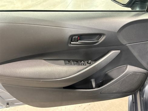 Used 2023 Toyota Corolla LE image 8