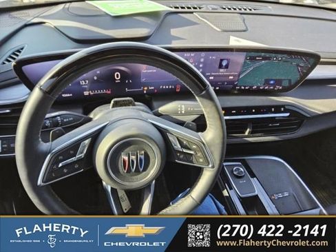 Used 2025 Buick Enclave Preferred w/ Super Cruise Package FWD image 2