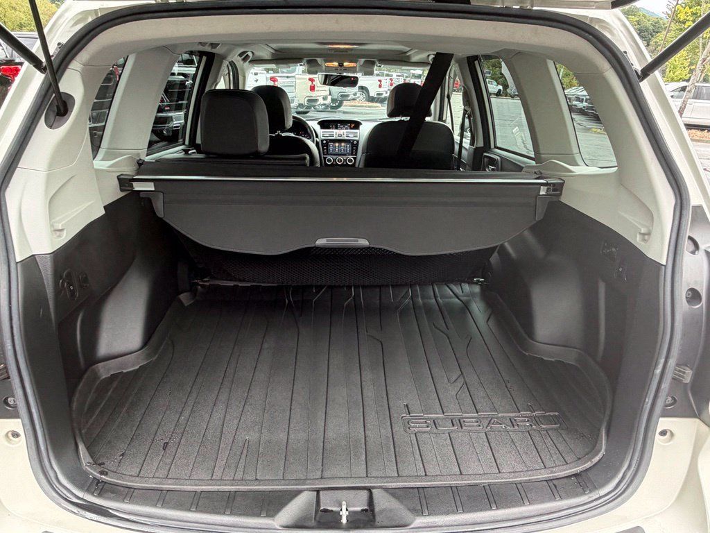 Used 2018 Subaru Forester 2.5i Touring w/ Popular Package #2 AWD/4WD image 30