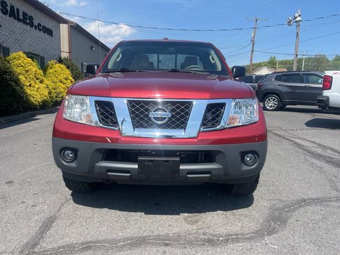 Used 2013 Nissan Frontier SV w/ SV Value Truck Pkg AWD/4WD image 3
