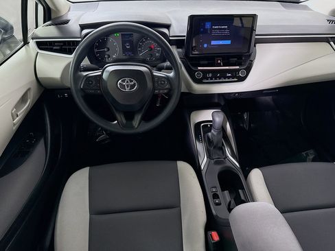 Used 2025 Toyota Corolla LE image 17