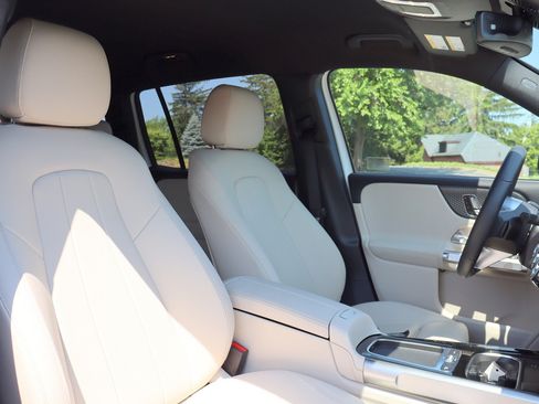 Used 2024 Mercedes-Benz GLB 250 image 22