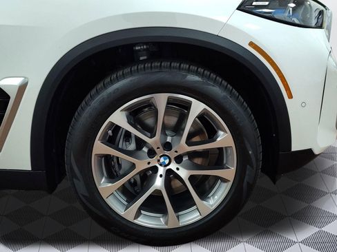 New 2026 BMW X5 xDrive50e w/ Premium Package image 12