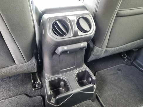 Used 2021 Jeep Gladiator Sport AWD/4WD image 13